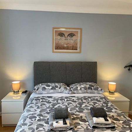 Kensal Lodge 2 Guest House Londra Esterno foto