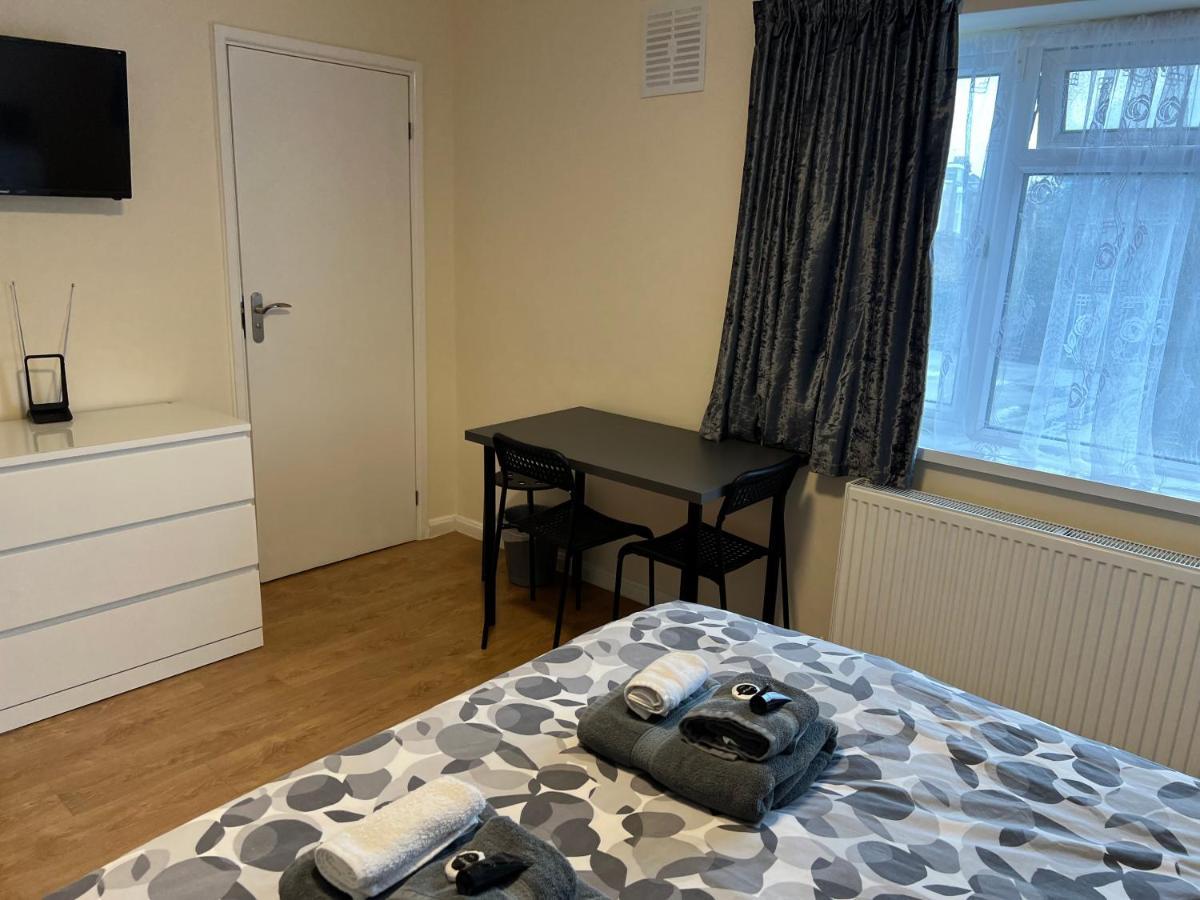 Kensal Lodge 2 Guest House Londra Esterno foto