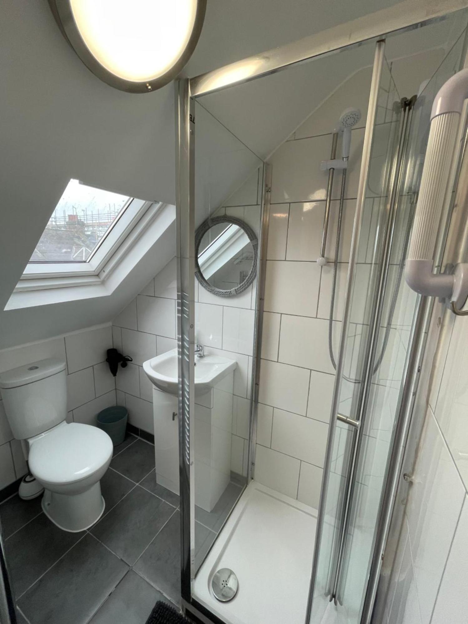 Kensal Lodge 2 Guest House Londra Esterno foto
