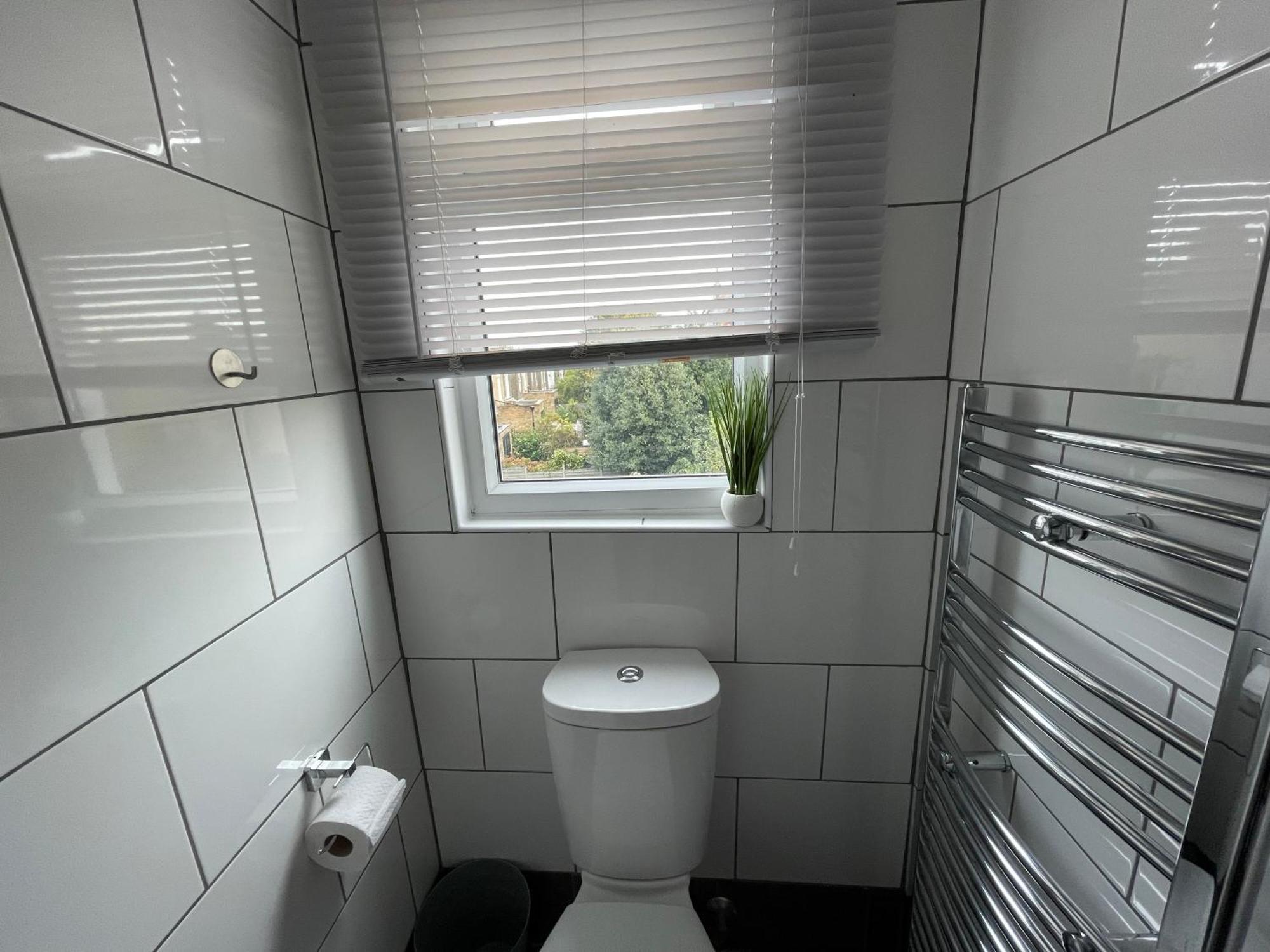Kensal Lodge 2 Guest House Londra Esterno foto